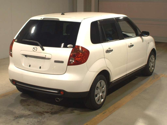 MAZDA VERISA 2012