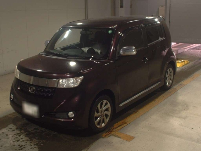 TOYOTA BB 2015