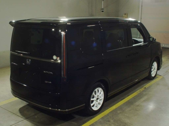 HONDA STEP WAGON 2023