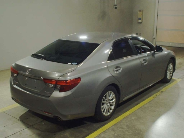 TOYOTA MARK X 2016