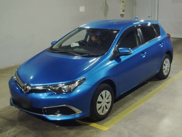 TOYOTA AURIS 2016