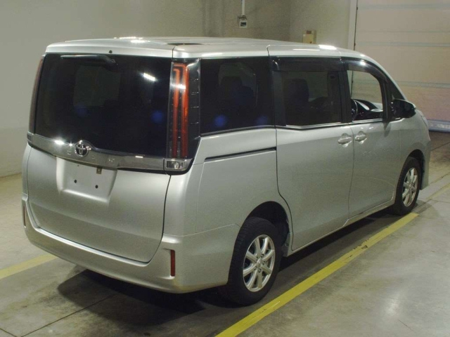 TOYOTA NOAH 2020