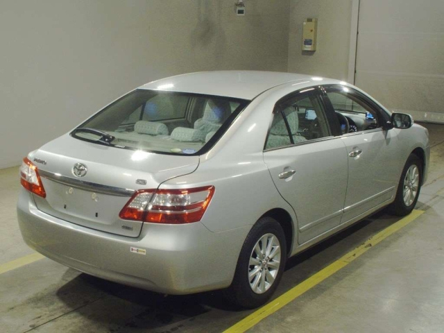 TOYOTA PREMIO 2010