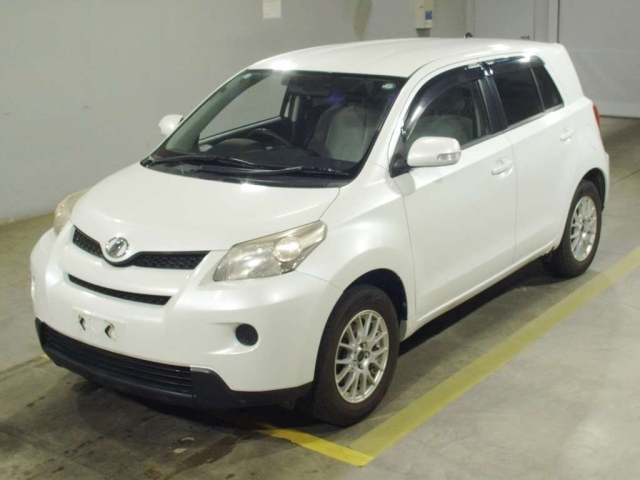 TOYOTA IST 2009