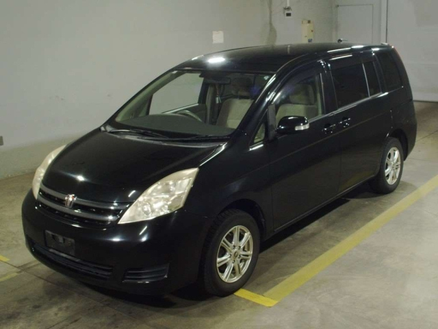 TOYOTA ISIS 2010