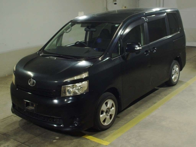 TOYOTA VOXY 2008