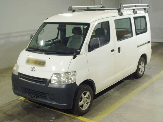TOYOTA TOWN ACE VAN 2018