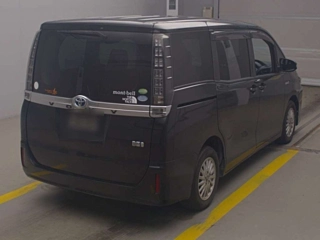 TOYOTA VOXY 2014
