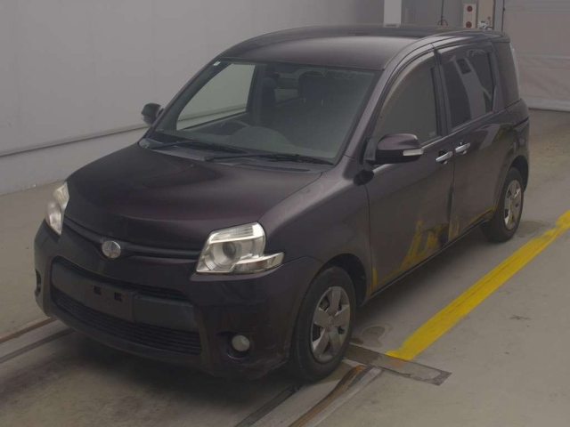 TOYOTA SIENTA 2014