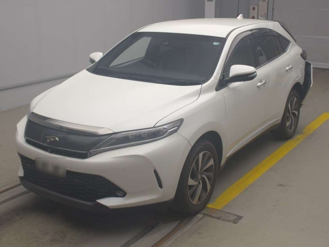 TOYOTA HARRIER 2017