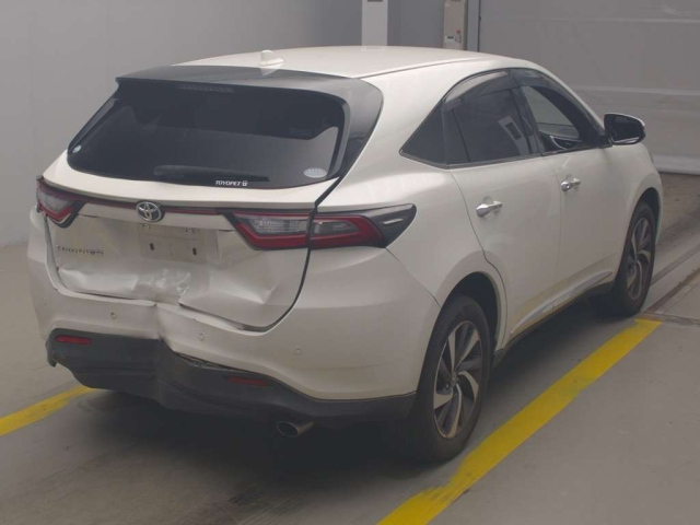TOYOTA HARRIER 2017