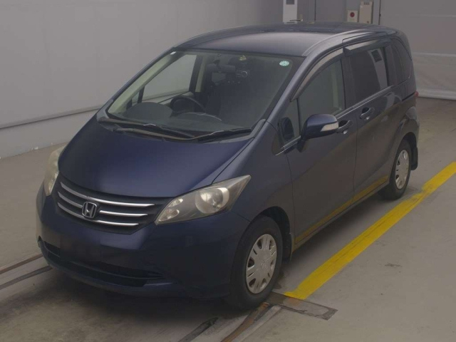 HONDA FREED 2010