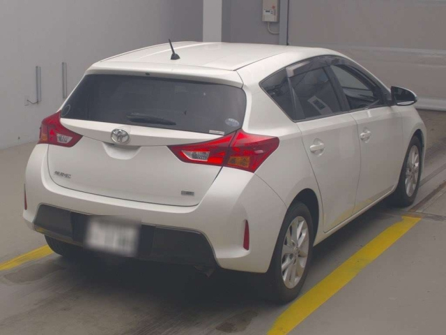 TOYOTA AURIS 2013