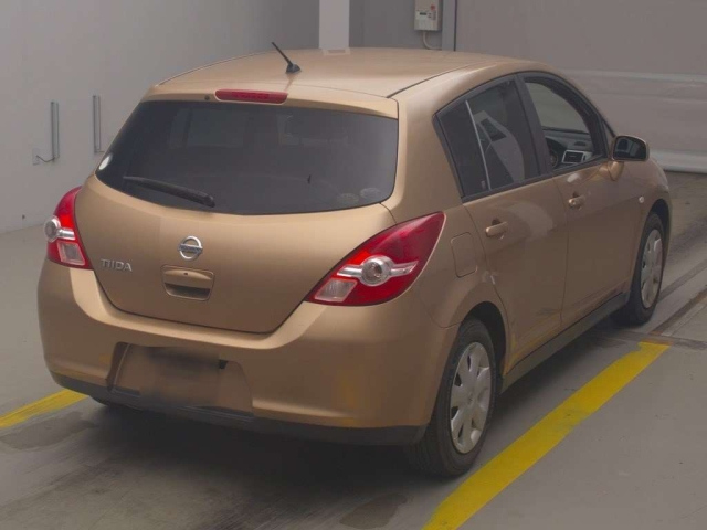 NISSAN TIIDA 2009