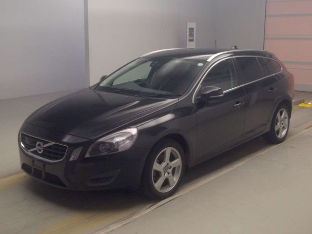 VOLVO V60 2013