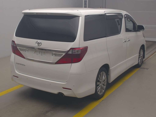 TOYOTA ALPHARD 2013