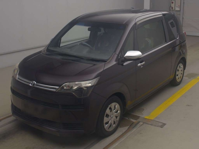 TOYOTA SPADE 2015