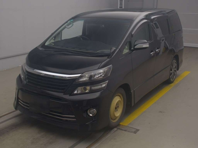 TOYOTA VELLFIRE 2013