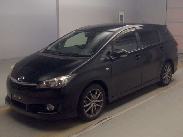 TOYOTA WISH 2011