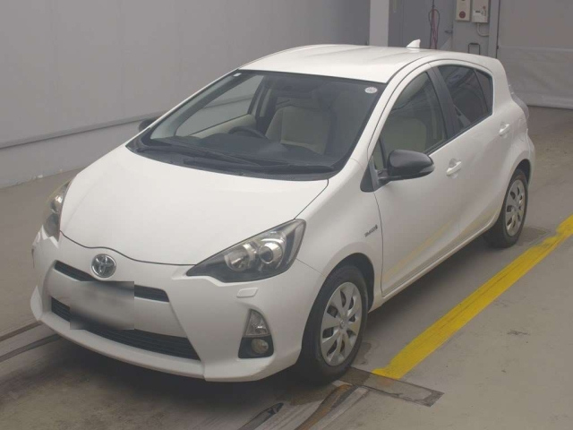 TOYOTA AQUA 2012