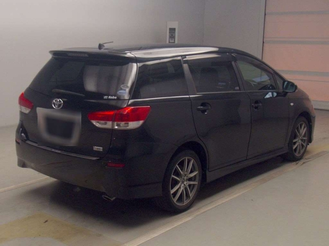 TOYOTA WISH 2011