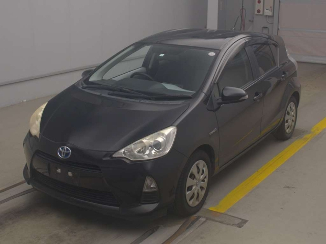 TOYOTA AQUA 2012