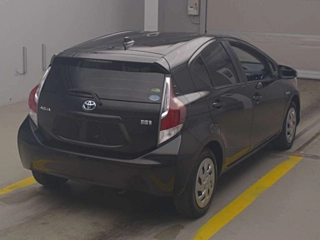 TOYOTA AQUA 2016