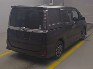 TOYOTA VOXY 2015