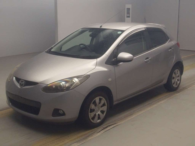MAZDA DEMIO 2010