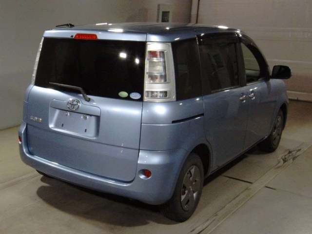 TOYOTA SIENTA 2013