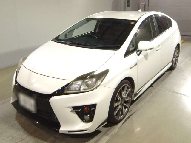 TOYOTA PRIUS 2012