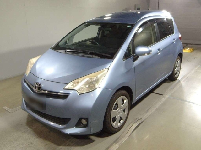 TOYOTA RACTIS 2012