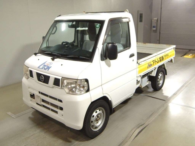 NISSAN CLIPPER TRUCK 2012