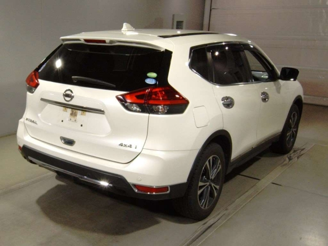 NISSAN X-TRAIL 2019