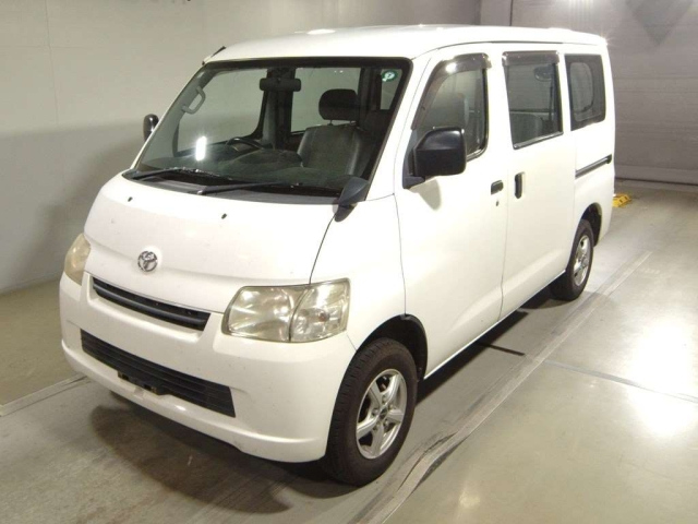 TOYOTA TOWN ACE VAN 2013