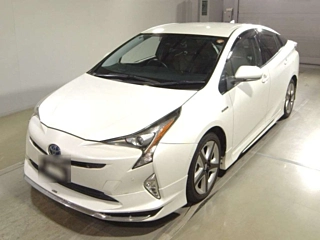 TOYOTA PRIUS 2017