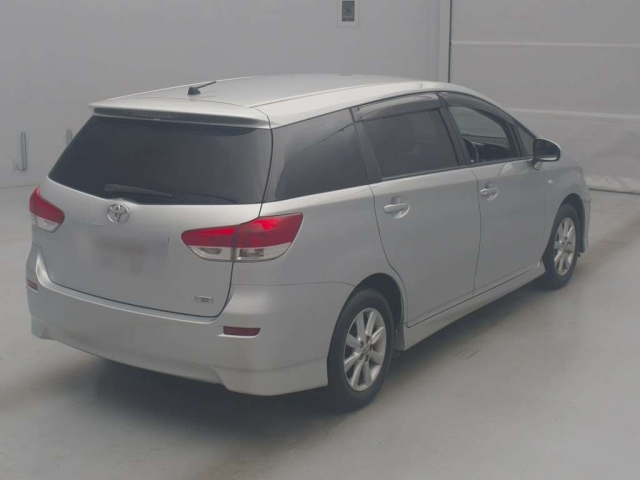 TOYOTA WISH 2009