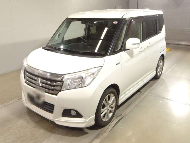 MITSUBISHI DELICA D2 2018