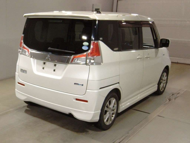 MITSUBISHI DELICA D2 2018