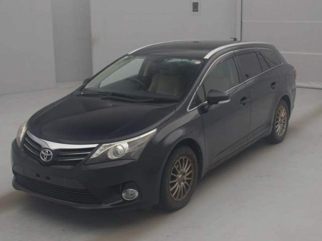 TOYOTA AVENSIS WAGON 2015