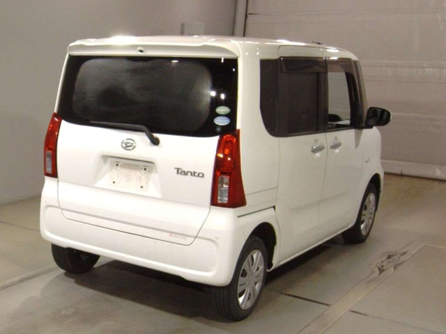 DAIHATSU TANTO 2020