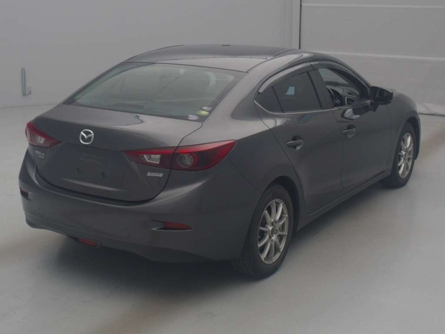 MAZDA AXELA 2017