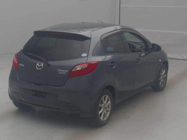 MAZDA DEMIO 2011