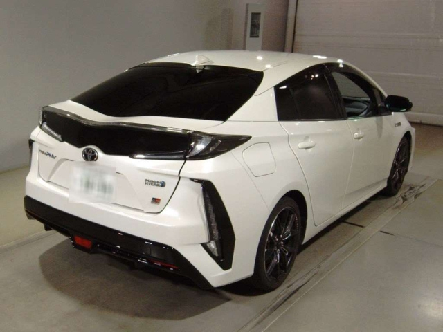 TOYOTA PRIUS PHV 2018