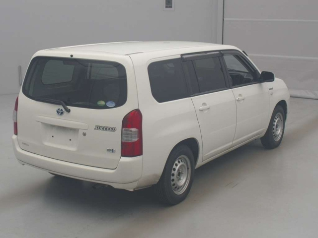 TOYOTA SUCCEED 2020