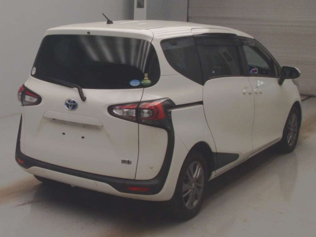 TOYOTA SIENTA 2018