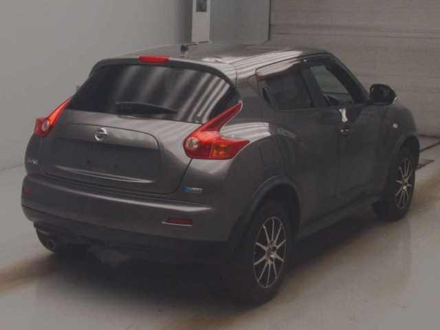 NISSAN JUKE 2012