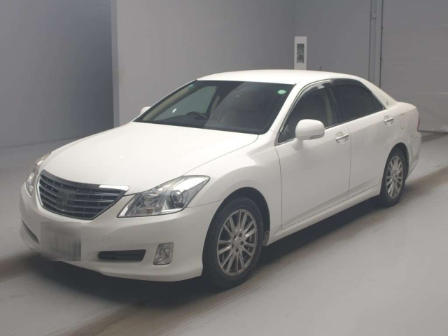 TOYOTA CROWN 2010