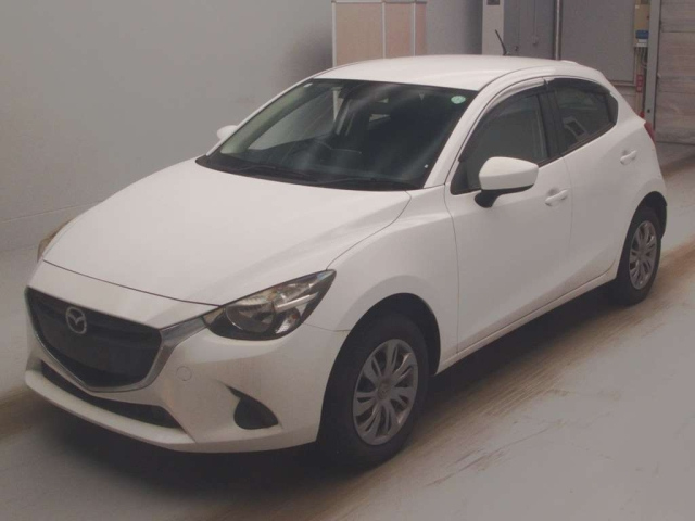 MAZDA DEMIO 2016
