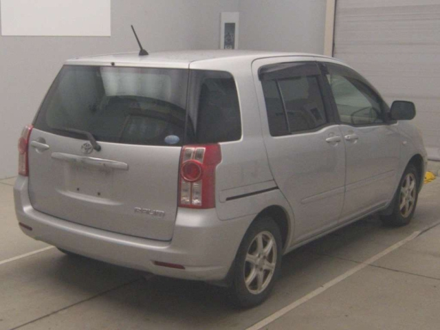 TOYOTA RAUM 2008